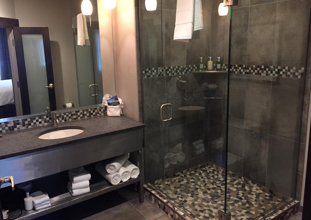 Firebrand Hotel 怀特菲什 外观 照片